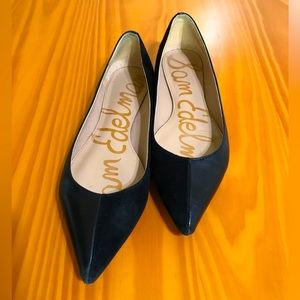 Sam Edelman, size 6.5, leather/suede, pointed toe flat.